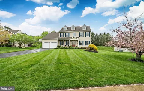 324 Cornerstone Ct, Oxford, PA 19363