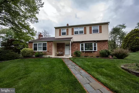 1021 Hunt Dr, Coatesville, PA 19320