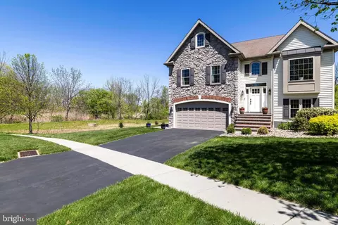 Exterior - 110 Daniel Dr, Avondale, PA 19311 photo 2 of 9