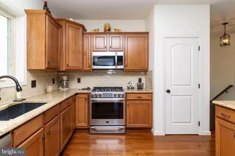 Kitchen - 110 Daniel Dr, Avondale, PA 19311 photo 2 of 5