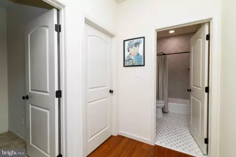 Entry Way - 110 Daniel Dr, Avondale, PA 19311 photo 3 of 5