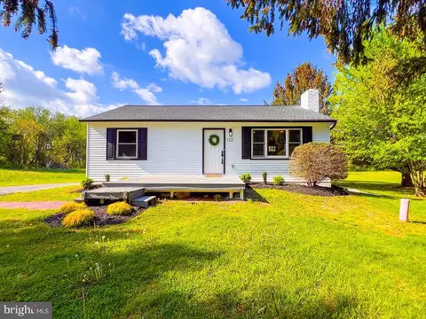 122 W Sherwood Dr, Oxford, PA 19363