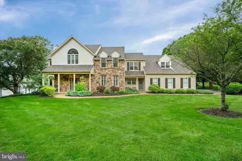 723 Ann Dr, Kennett Square, PA 19348