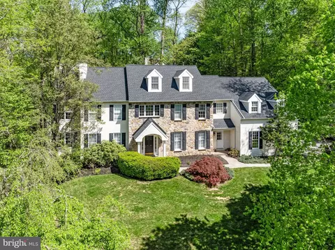 1072 Ballintree Ln, West Chester, PA 19382