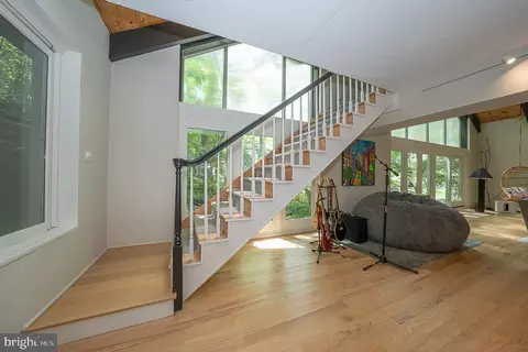 Entry Way - 749 Mancill Rd, Wayne, PA 19087 photo 3 of 3