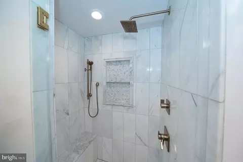 Bath - 749 Mancill Rd, Wayne, PA 19087 photo 3 of 5