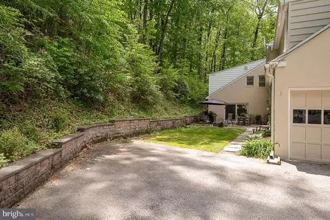 Exterior - 749 Mancill Rd, Wayne, PA 19087 photo 5 of 5