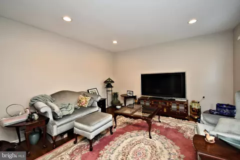 816 Glenn Cir, Wayne, PA 19087 photo 11