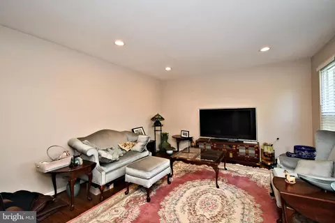 816 Glenn Cir, Wayne, PA 19087 photo 8