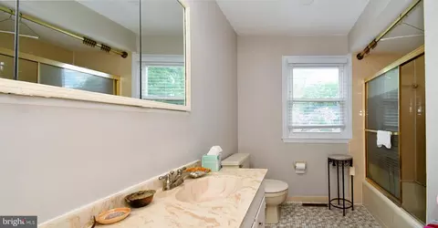 816 Glenn Cir, Wayne, PA 19087 photo 40