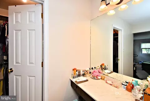 816 Glenn Cir, Wayne, PA 19087 photo 32