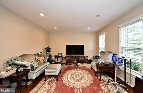 816 Glenn Cir, Wayne, PA 19087 photo 10