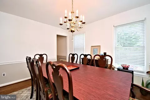 816 Glenn Cir, Wayne, PA 19087 photo 12
