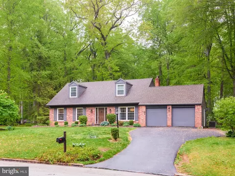 450 Caswallen Dr, West Chester, PA 19380