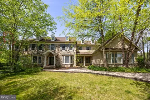 301 Bell Ct, Exton, PA 19341