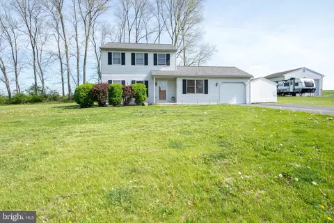 331 Grandview Cir, Honey Brook, PA 19344