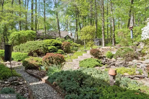 Exterior - 597 Tanglewood Ln, Devon, PA 19333 photo 2 of 7