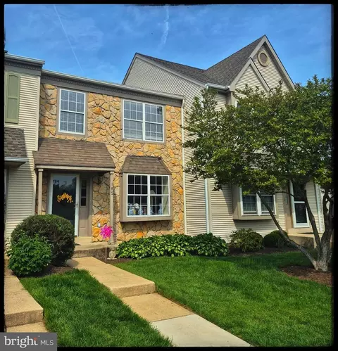 185 Cambridge Cir #89, Kennett Square, PA 19348