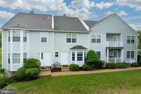 312 Huntington Ct #54, West Chester, PA 19380