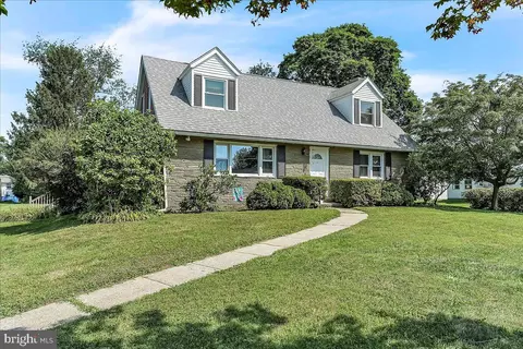 1541 Overhill Rd, West Chester, PA 19382