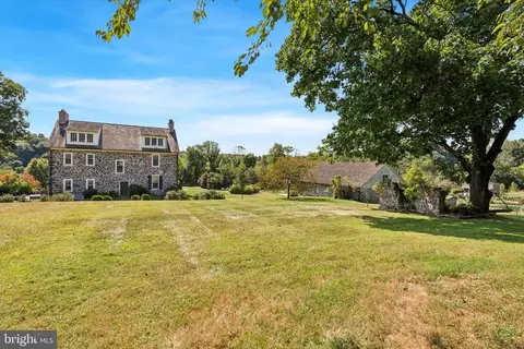 275 S Creek Rd, West Chester, PA 19382