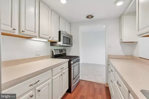 Kitchen - 187 Drummers Ln #187, Wayne, PA 19087 photo 2 of 2