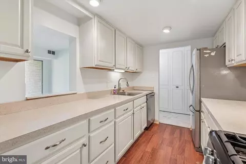 Kitchen - 187 Drummers Ln #187, Wayne, PA 19087 photo 1 of 2