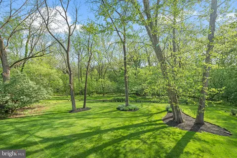1598 Morgan Ln, Chesterbrook, PA 19087 photo 5