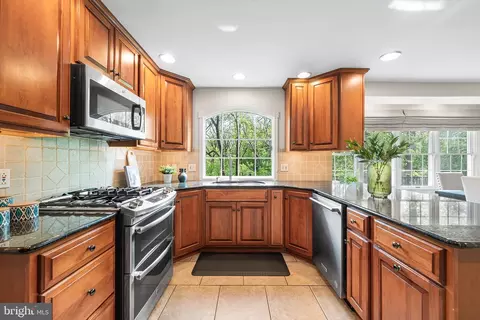 1598 Morgan Ln, Chesterbrook, PA 19087 photo 8