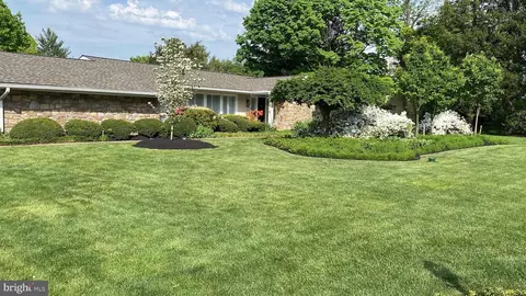 276 W 7 Stars Rd, Phoenixville, PA 19460