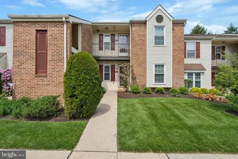 313 Westridge Cir #T-147, Phoenixville, PA 19460