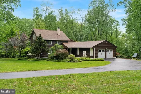 320 Biddle Dr, Exton, PA 19341