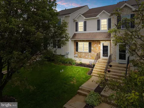 507 Cork Cir, West Chester, PA 19380