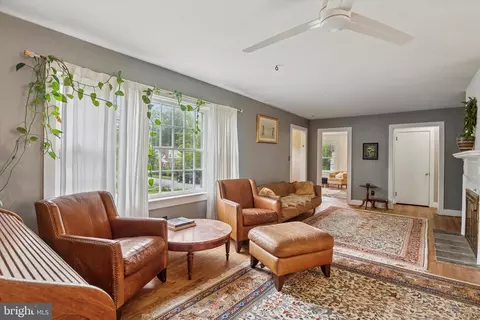 112 E Sickle St, Kennett Square, PA 19348 photo 3