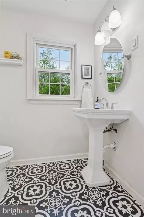 112 E Sickle St, Kennett Square, PA 19348 photo 16