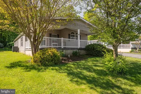629 Farmland Way, Coatesville, PA 19320