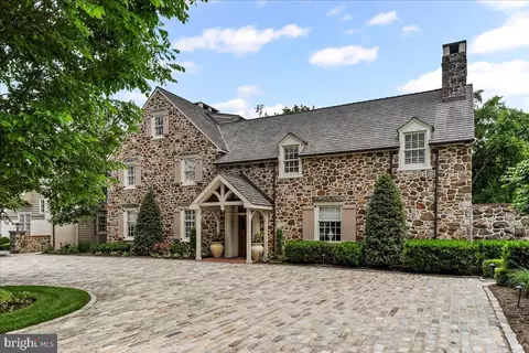 137 Jaffrey Rd, Malvern, PA 19355