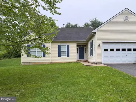 180 Milbury Rd, Coatesville, PA 19320