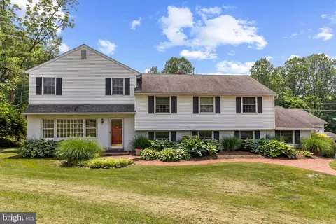 1030 Carolyn Dr, West Chester, PA 19382