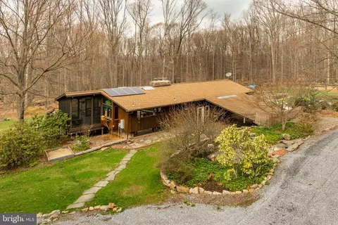 1220 Morgantown Rd, Morgantown, PA 19543