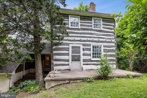 418 Marlboro Rd, Kennett Square, PA 19348