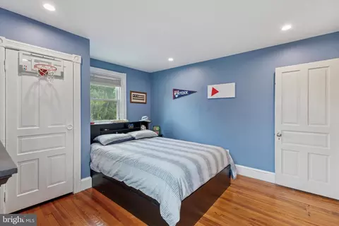 Bedroom - 802 Upper Gulph Rd, Wayne, PA 19087 photo 6 of 8
