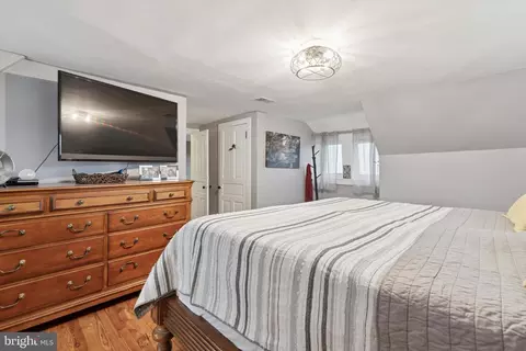 Bedroom - 802 Upper Gulph Rd, Wayne, PA 19087 photo 8 of 8