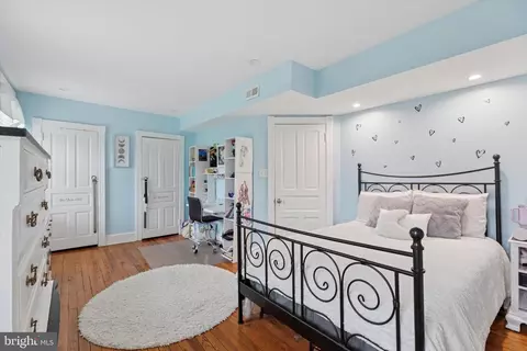 Bedroom - 802 Upper Gulph Rd, Wayne, PA 19087 photo 3 of 8