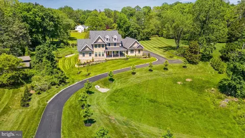 5 Raintree Rd, Chadds Ford, PA 19317