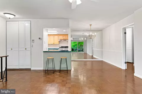 Living - 238 Old Forge Xing #238, Devon, PA 19333 photo 1 of 3