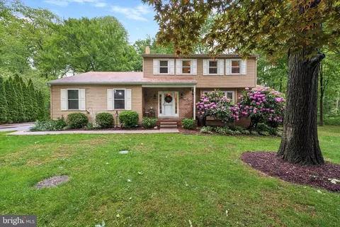 12 Raleigh Dr, Downingtown, PA 19335