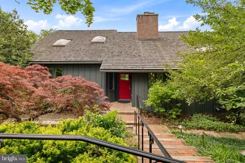 35 Southridge Dr, Kennett Square, PA 19348