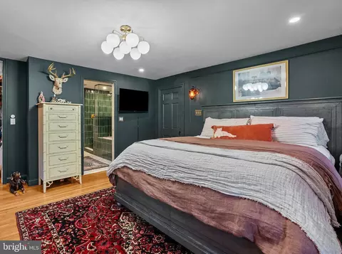 Bedroom - 12 Chestnut Ln, Wayne, PA 19087 photo 2 of 7