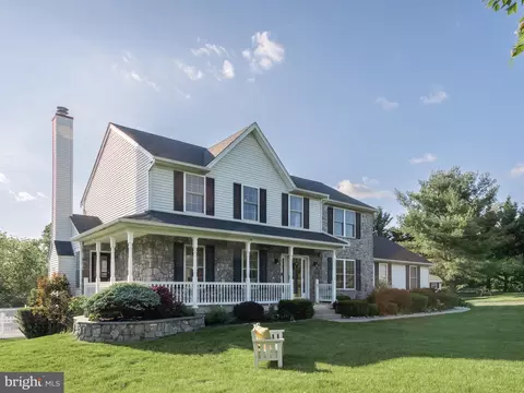 128 Hillside Dr, Spring City, PA 19475